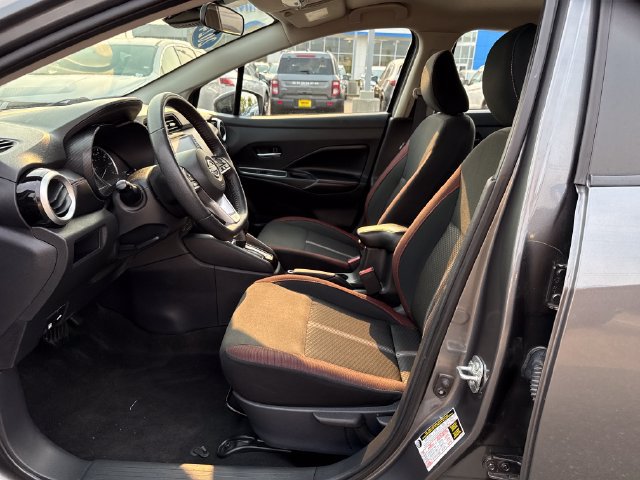 Used 2024 Nissan Versa SR FWD image 15