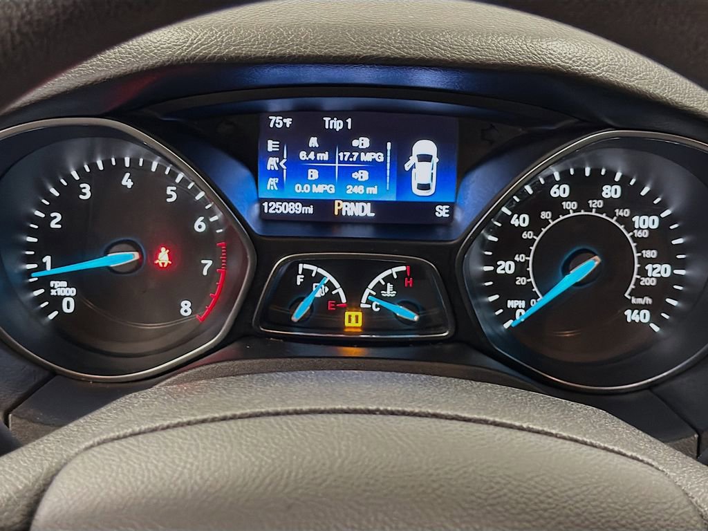 Used 2017 Ford Focus SE FWD image 13
