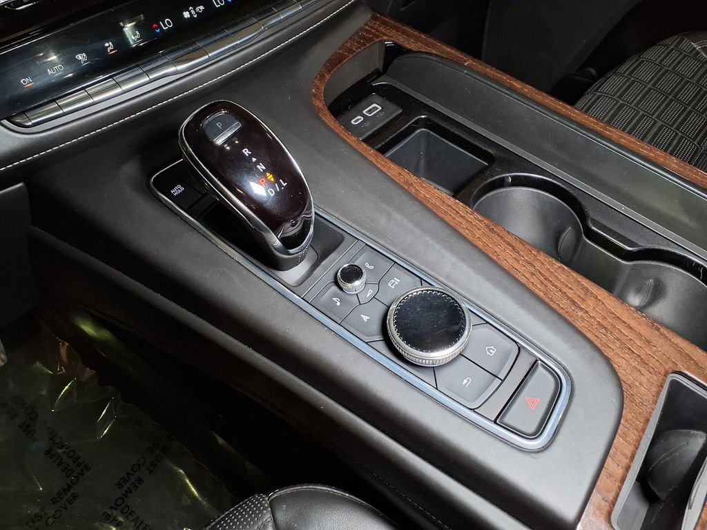 Used 2021 Cadillac Escalade ESV Sport Platinum AWD/4WD image 7