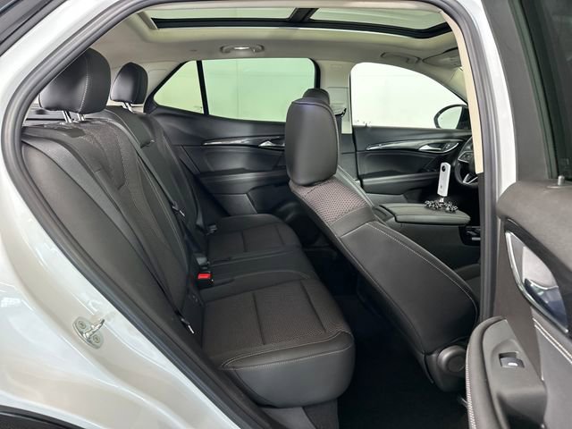 Used 2022 Buick Envision Preferred image 27