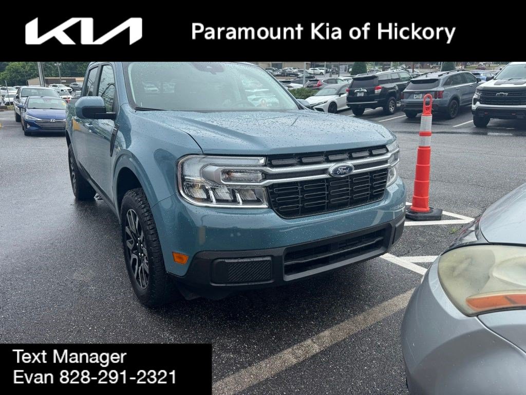 Used 2023 Ford Maverick Lariat FWD image 1