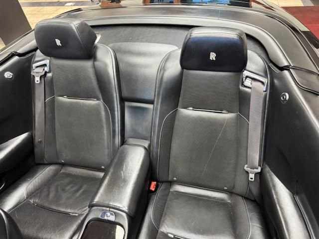 Used 2018 Rolls-Royce Dawn image 18