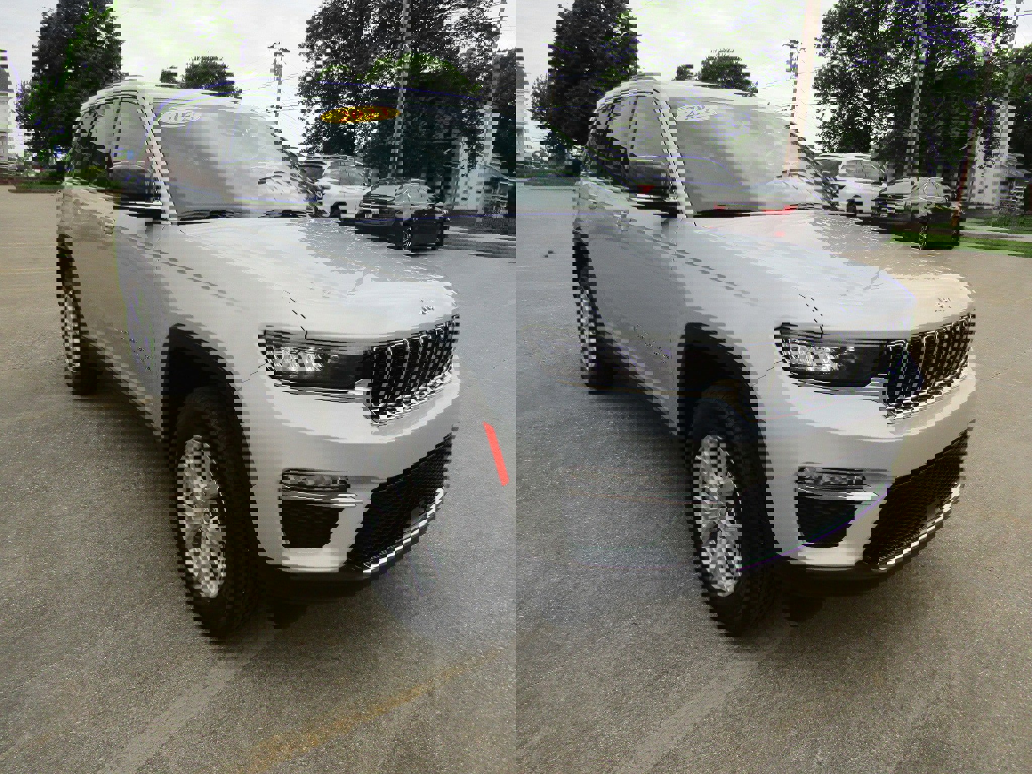 Used 2023 Jeep Grand Cherokee Limited w/ Trailer Tow Prep Group (B) image 1