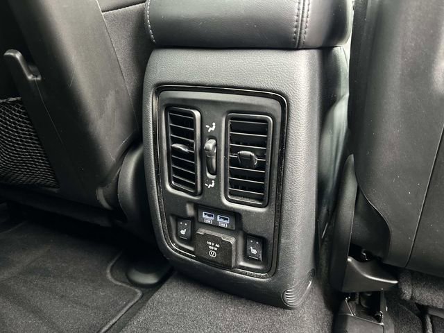 Used 2019 Jeep Grand Cherokee High Altitude AWD/4WD image 16