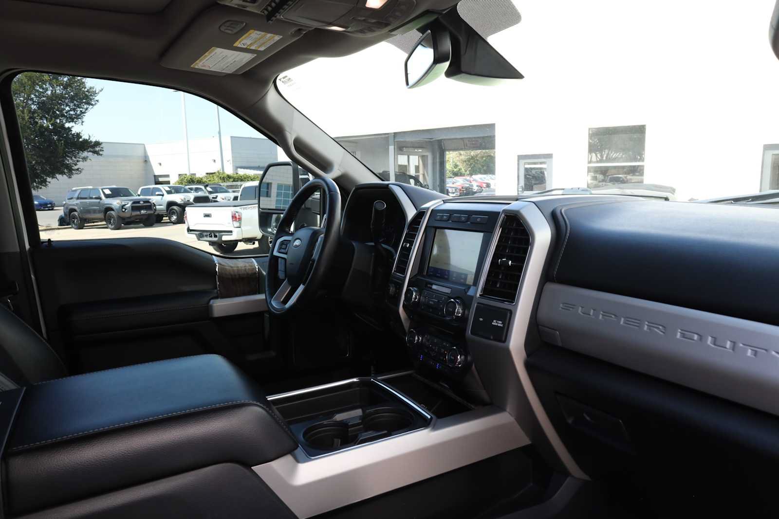 Used 2018 Ford F250 Lariat w/ Lariat Ultimate Package AWD/4WD image 13