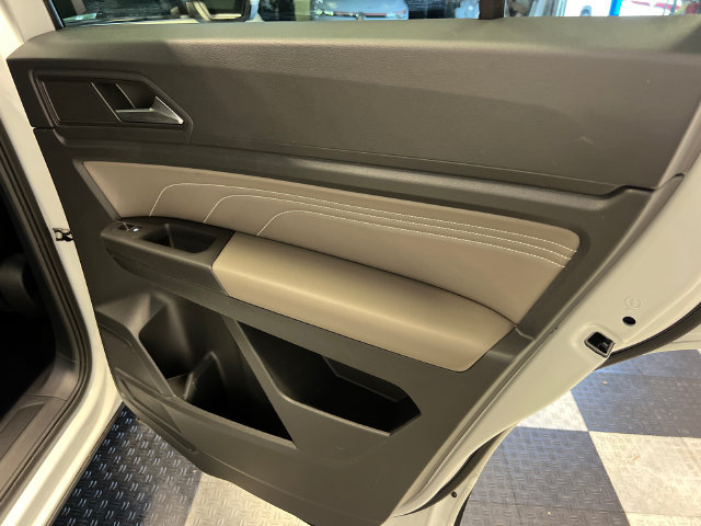 Certified 2023 Volkswagen Atlas Cross Sport SE FWD image 14