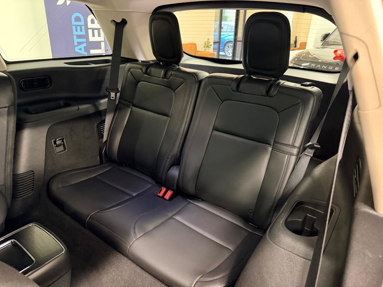 Used 2020 Lincoln Aviator Reserve w/ Equipment Group 201A RWD image 26