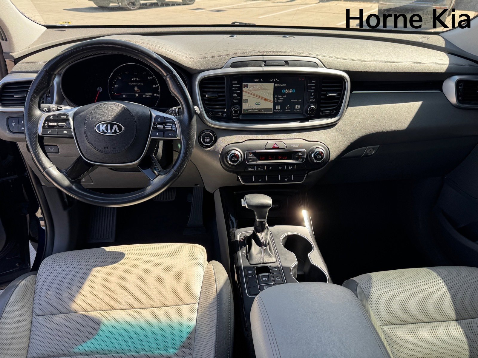 Used 2020 Kia Sorento SX image 14