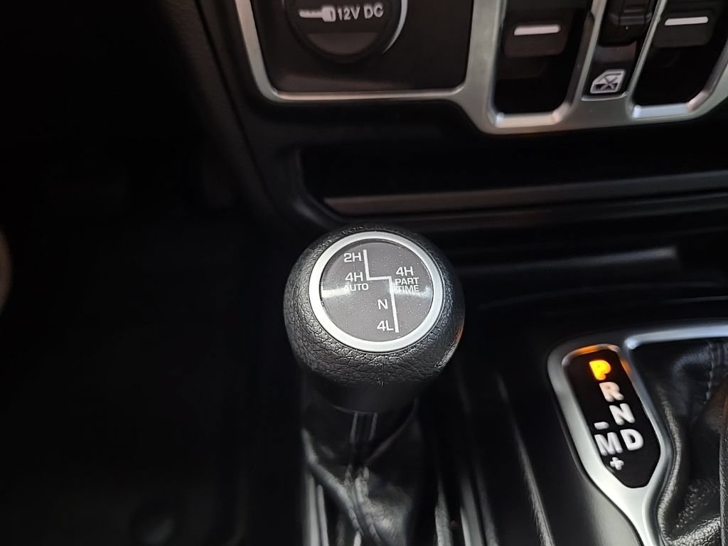 Used 2024 Jeep Wrangler Unlimited Sahara AWD/4WD image 27