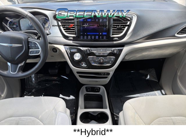 Used 2017 Chrysler Pacifica Touring Plus FWD image 15