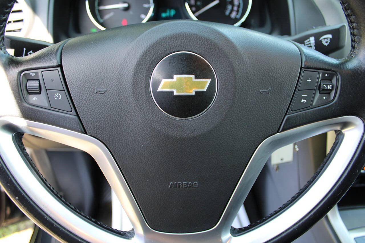 Used 2014 Chevrolet Captiva Sport LTZ FWD image 25