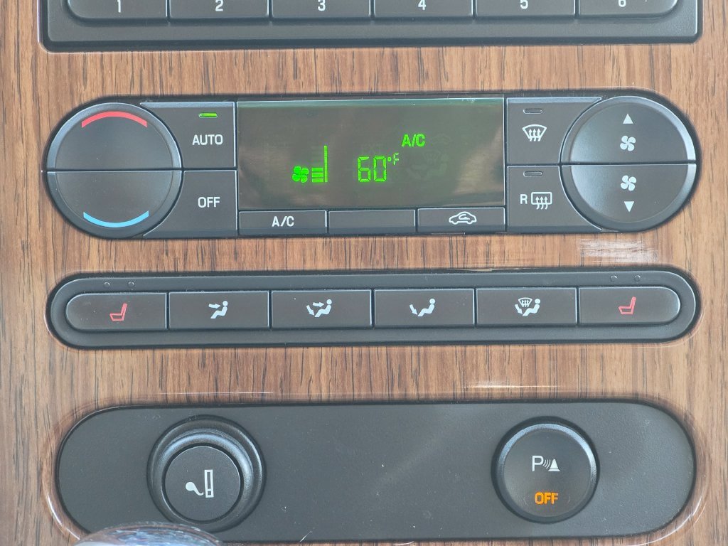 Used 2004 Ford F150 Lariat AWD/4WD image 14