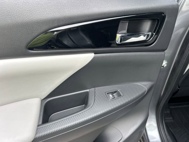 Used 2024 Mitsubishi Eclipse Cross SEL AWD/4WD image 38