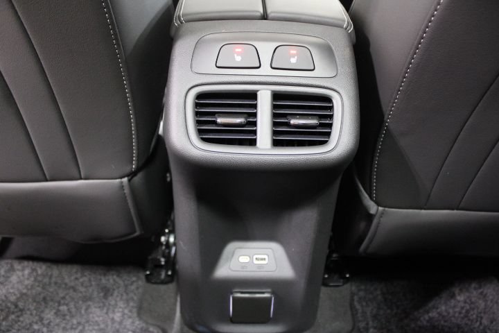 Used 2023 Buick Envision Avenir AWD/4WD image 24