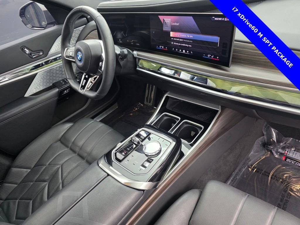 Used 2023 BMW i7 xDrive60 image 30