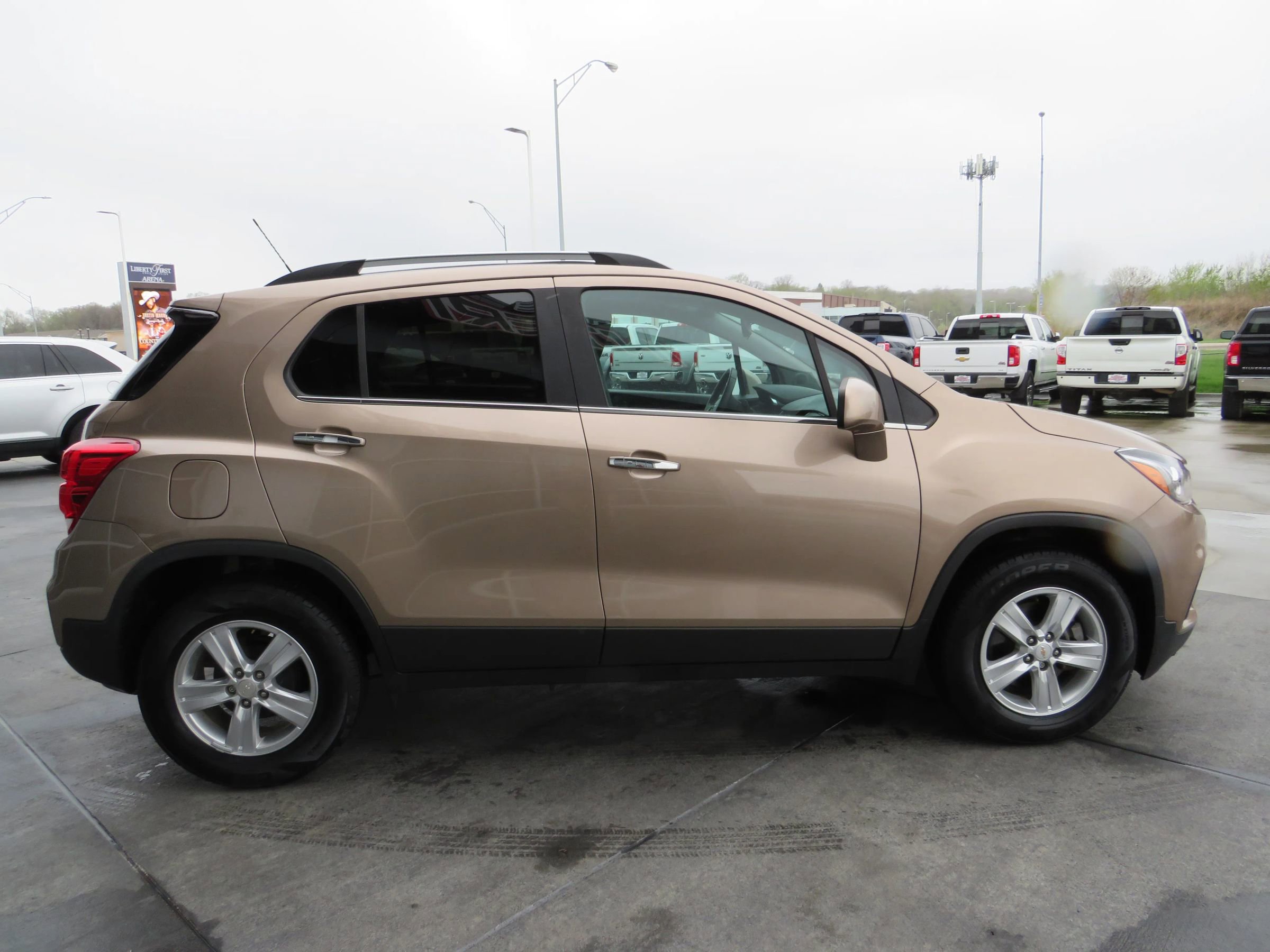 Used 2018 Chevrolet Trax LT w/ LT Convenience Package image 8