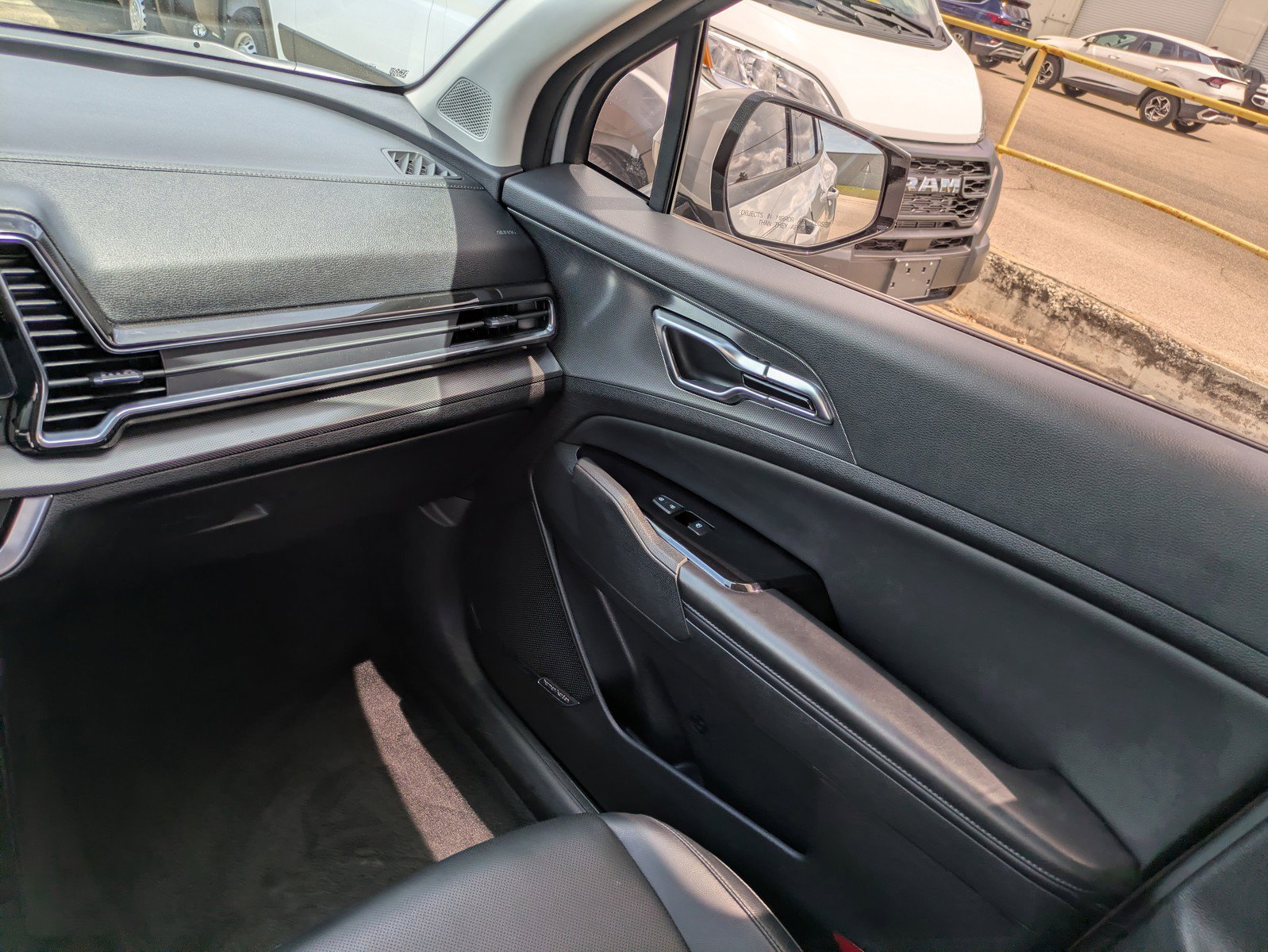 Certified 2023 Kia Sportage SX FWD image 15