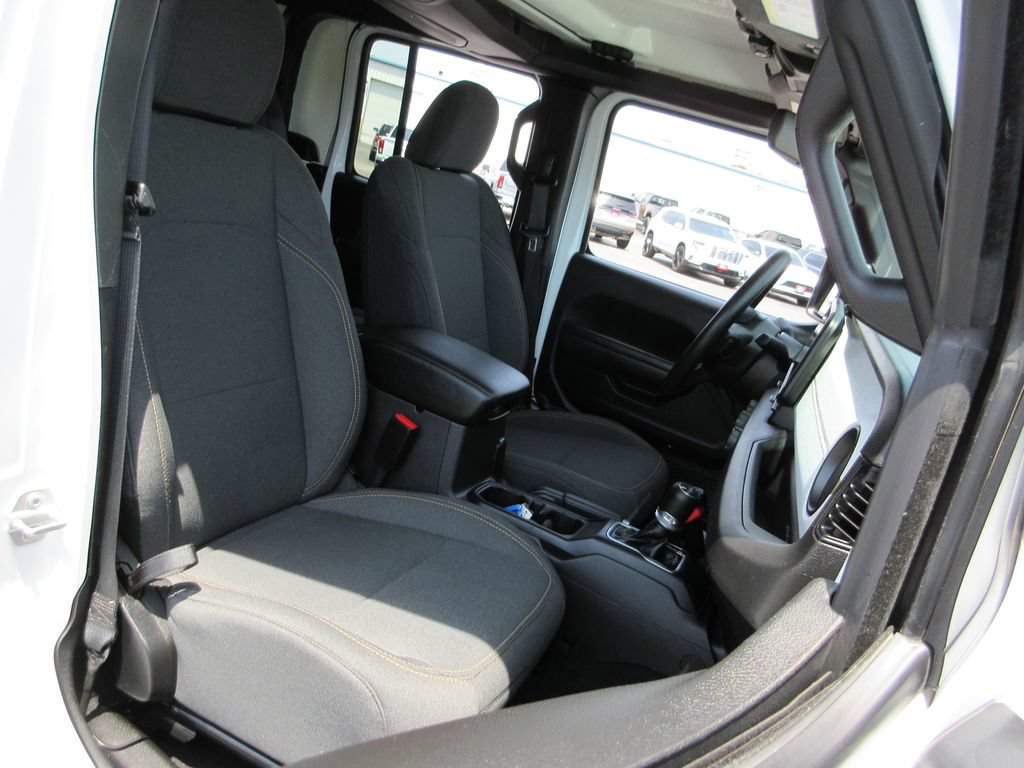 Used 2024 Jeep Gladiator Sport AWD/4WD image 20