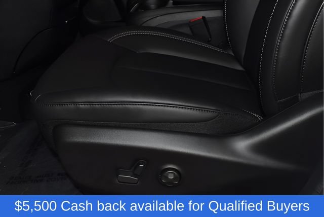 New 2026 Chrysler Pacifica Select FWD image 13