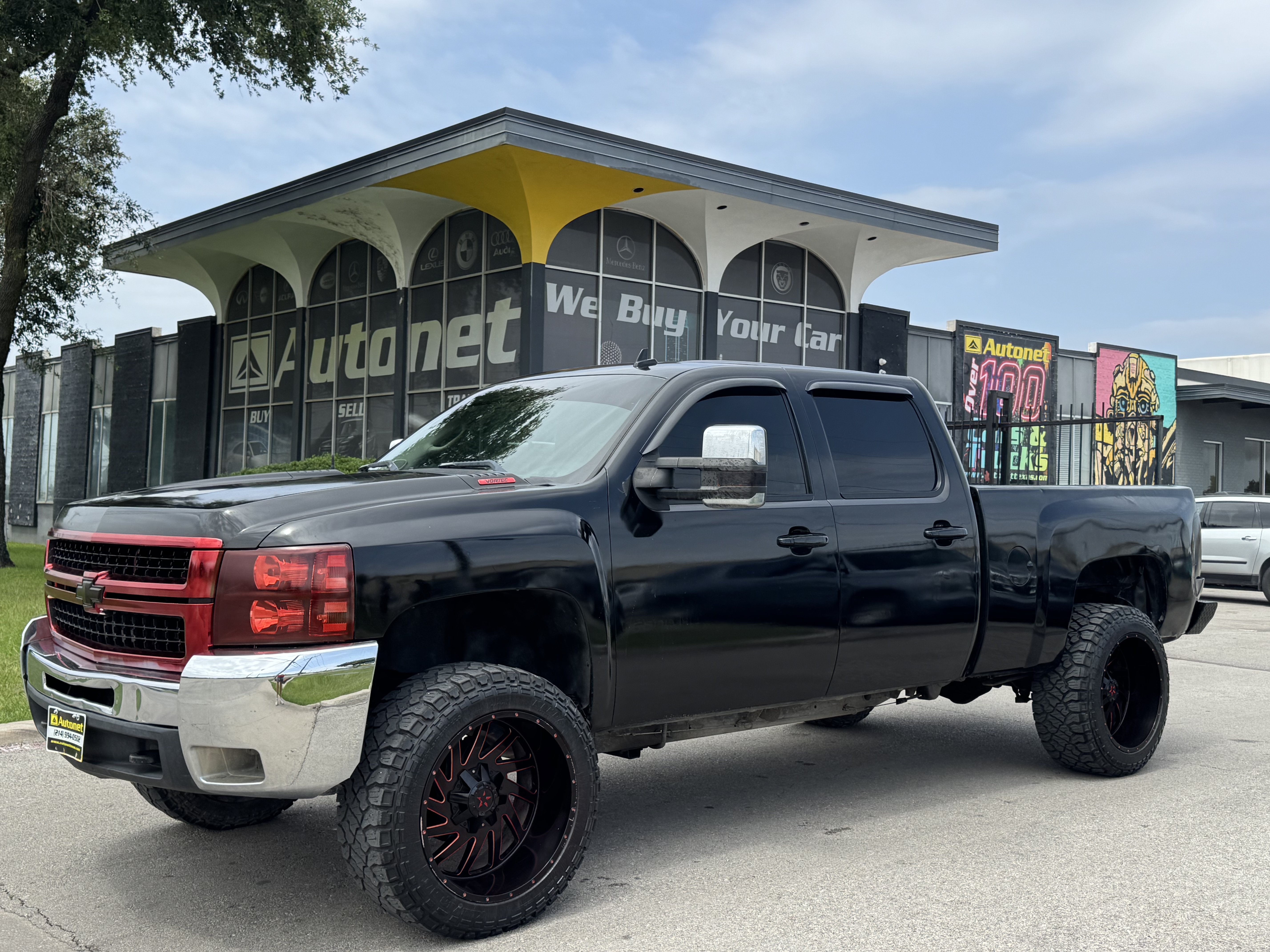 Used 2007 Chevrolet Silverado 2500 LTZ w/ Suspension Package, Off-Road AWD/4WD image 8