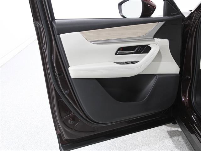 Certified 2024 MAZDA CX-90 Plug-In Hybrid w/ Premium Plus image 4