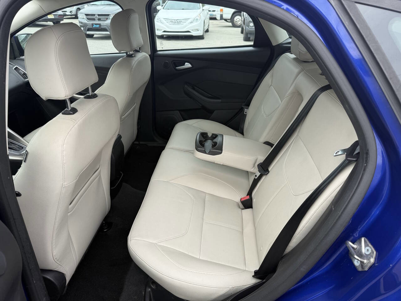 Used 2015 Ford Focus Titanium w/ Titanium Technology Package FWD image 13