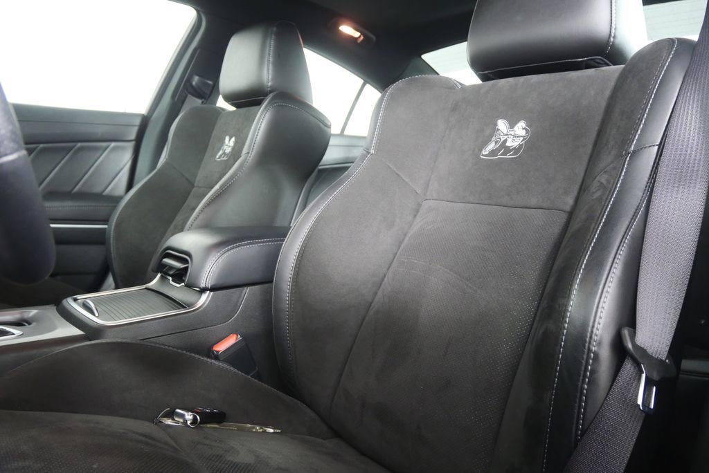 Used 2022 Dodge Charger Scat Pack w/ Dynamics Package image 9