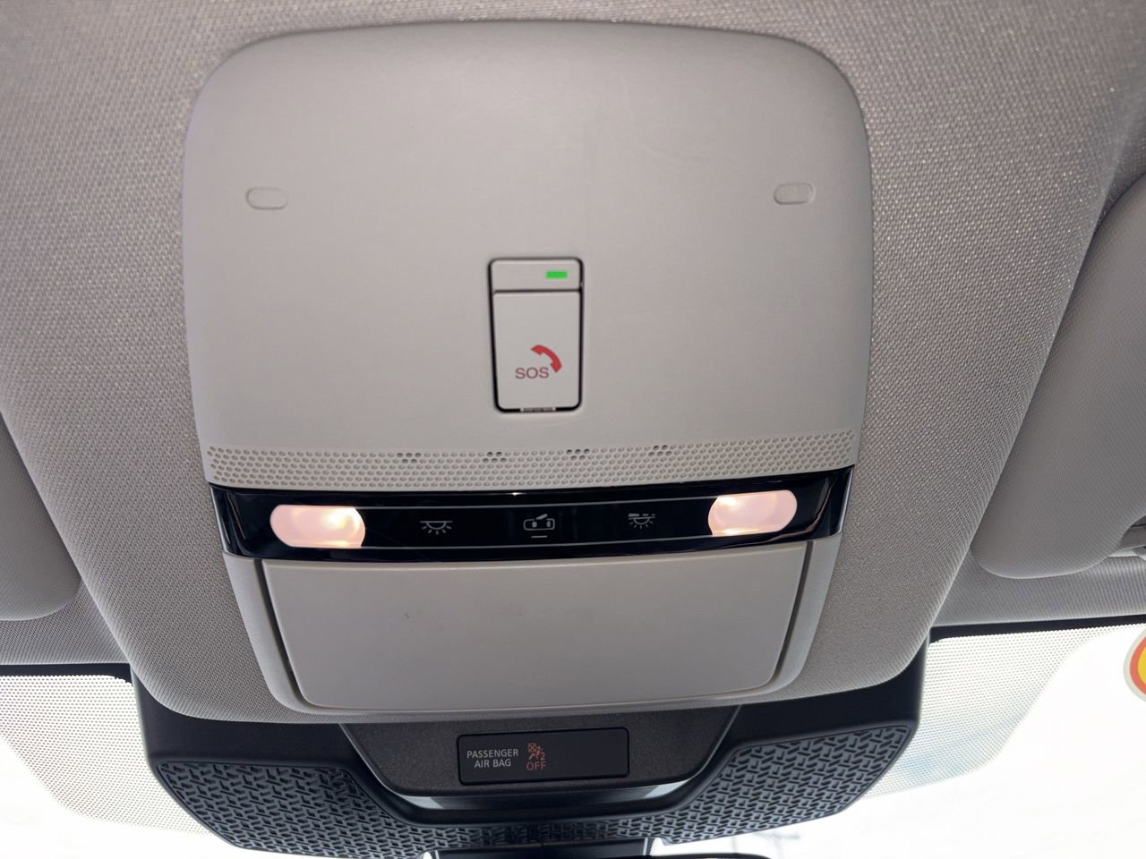 Used 2023 Nissan Ariya FWD image 22