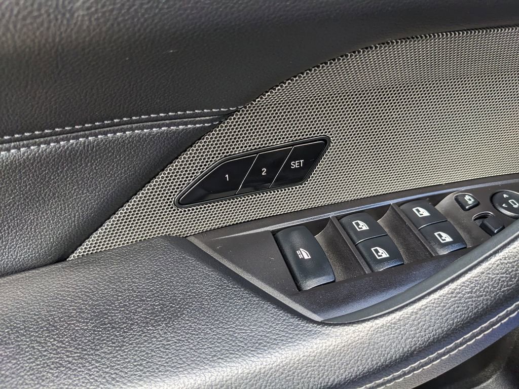 Used 2022 BMW M440i Convertible w/ Premium Package image 19