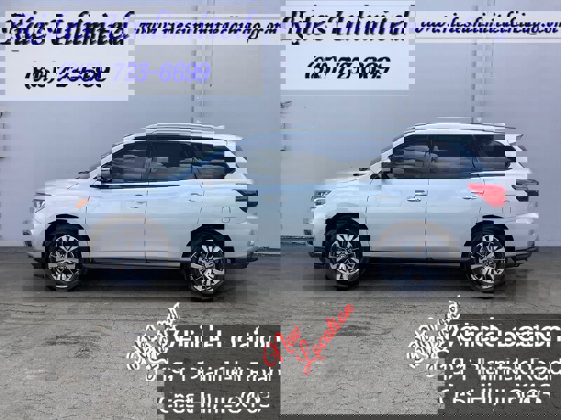 Used 2019 Nissan Pathfinder SL image 3