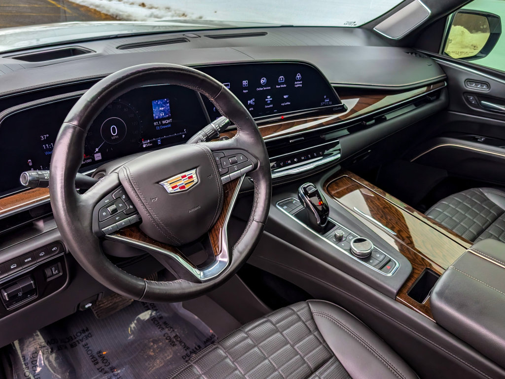 Used 2022 Cadillac Escalade ESV Sport Platinum w/ LPO, ONYX Package image 18