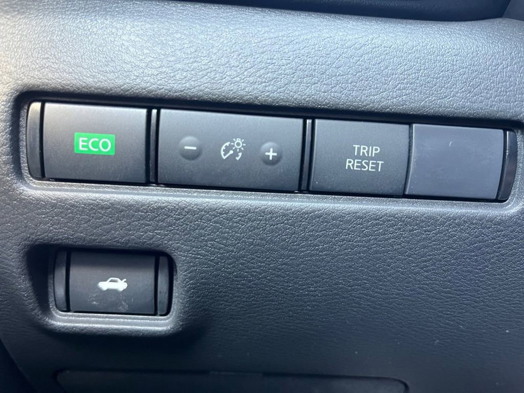 New 2025 Nissan Sentra SR image 25