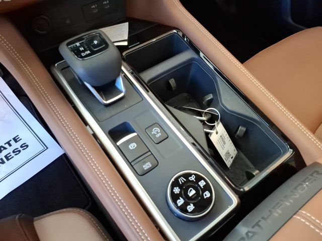 New 2026 Nissan Pathfinder Platinum AWD/4WD image 18