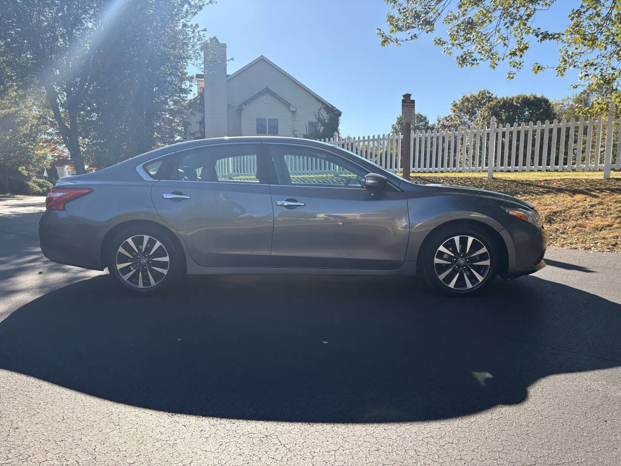 Used 2017 Nissan Altima 2.5 SL image 5