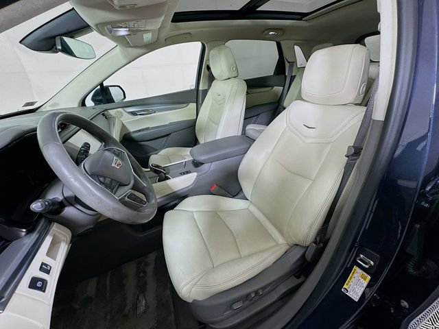 Used 2018 Cadillac XT5 Luxury w/ Driver Awareness Package AWD/4WD image 27
