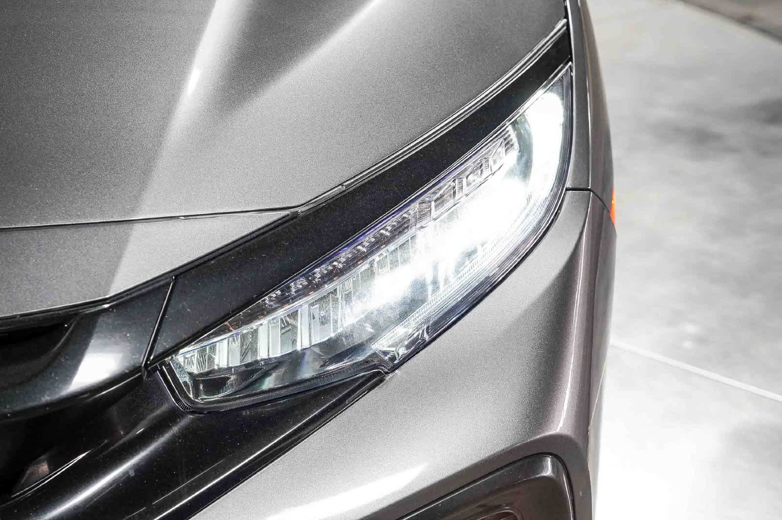 Used 2018 Honda Civic Sport Touring image 7