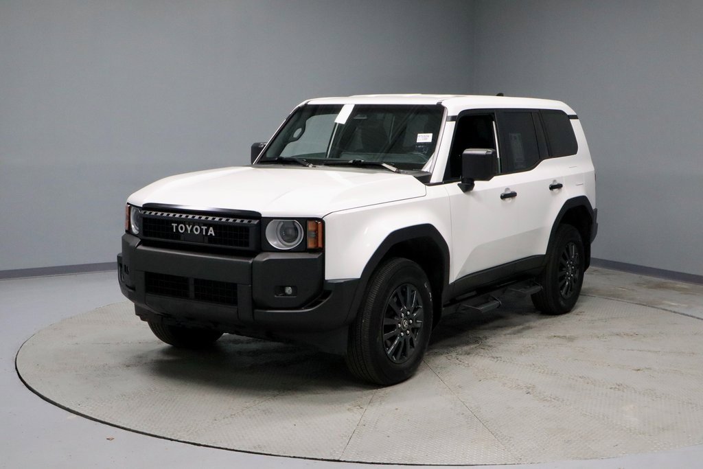 Used 2024 Toyota Land Cruiser image 6