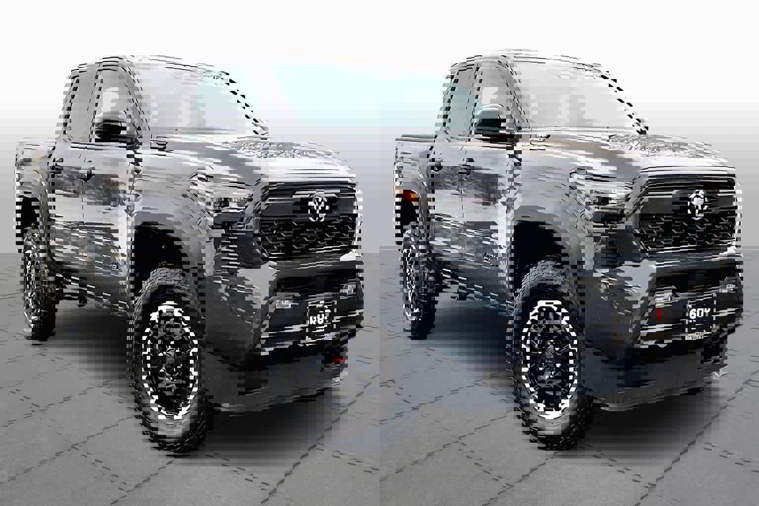 Used 2025 Toyota Tacoma TRD Off-Road image 3