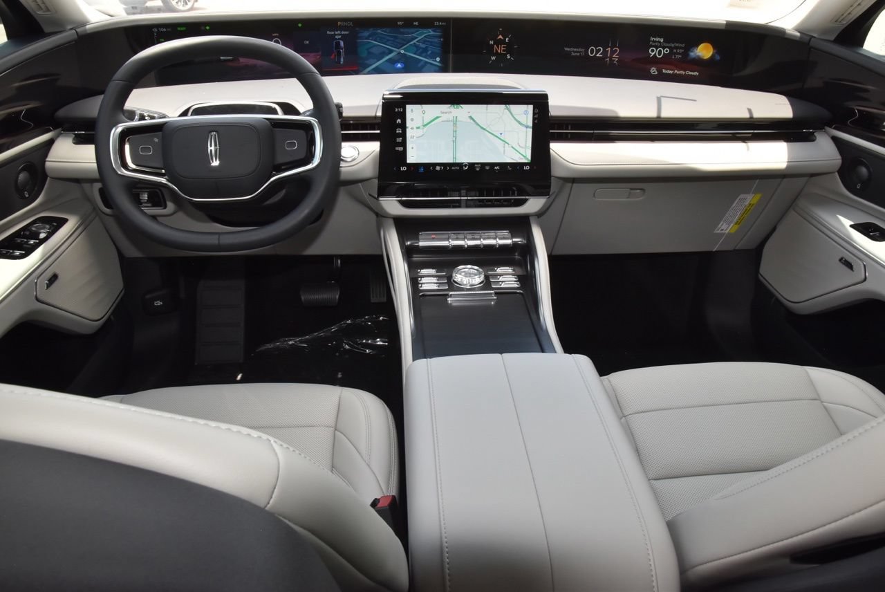 New 2026 Lincoln Nautilus Premier w/ Equipment Group 102A AWD/4WD image 16