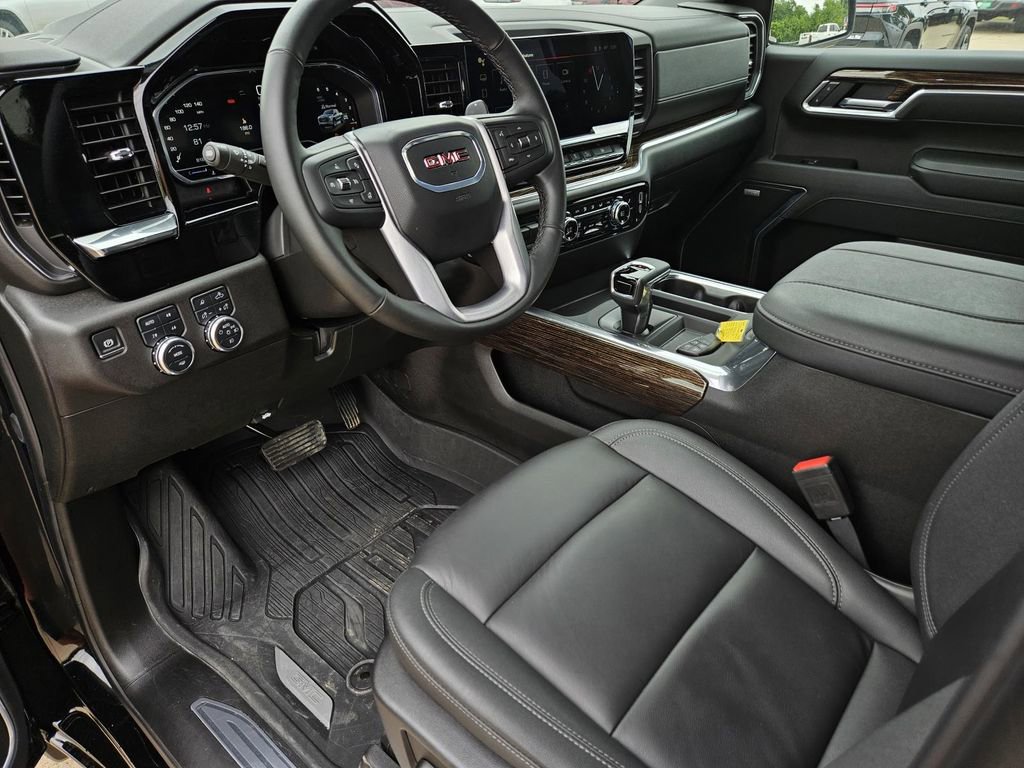 Used 2025 GMC Sierra 1500 Elevation w/ Elevation Premium Package AWD/4WD image 25