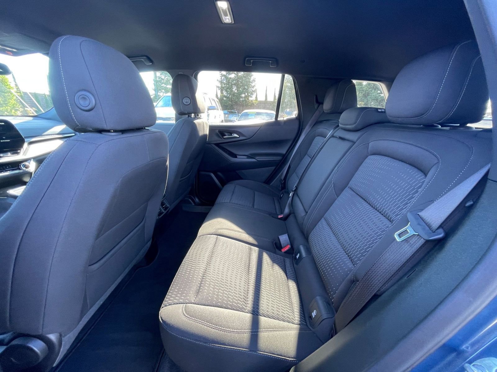 Used 2025 Chevrolet Equinox LT image 25