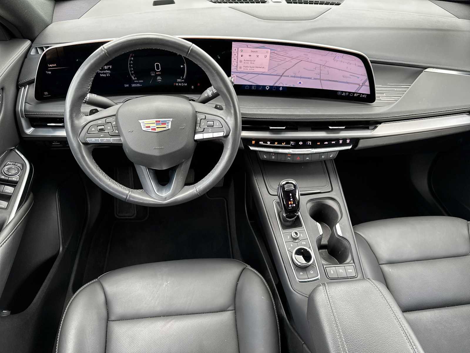 Used 2025 Cadillac XT4 Premium Luxury FWD image 13