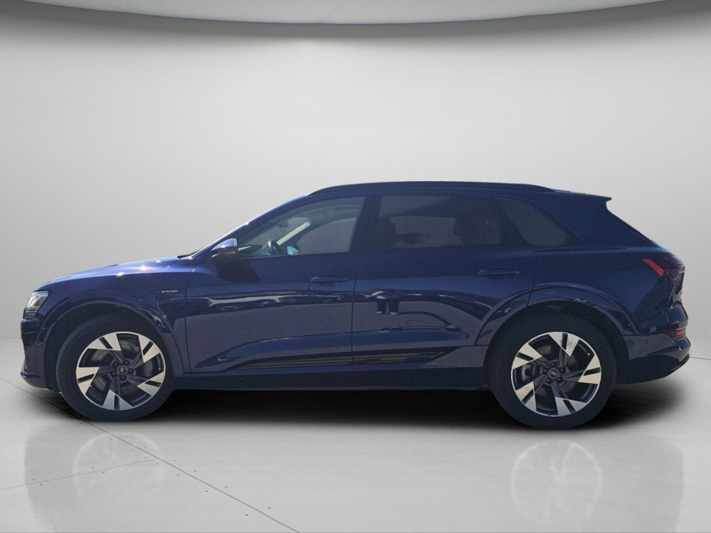 Used 2021 Audi e-tron Premium w/ Convenience Plus Package AWD/4WD image 21
