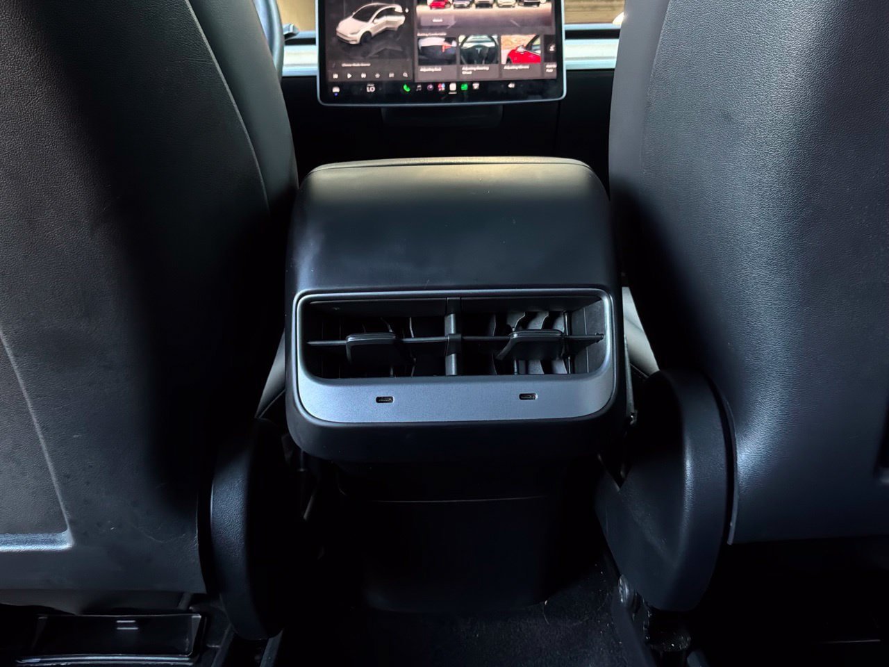 Used 2022 Tesla Model Y Performance AWD/4WD image 13