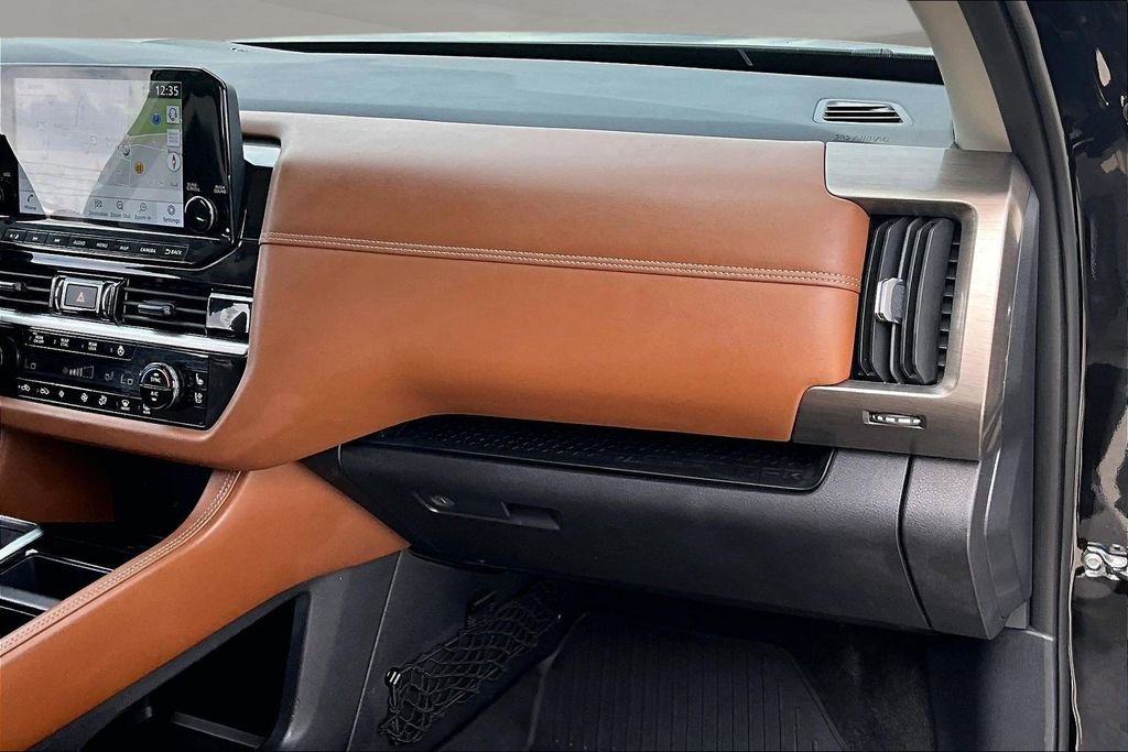 Used 2024 Nissan Pathfinder Platinum w/ Cargo Package image 26