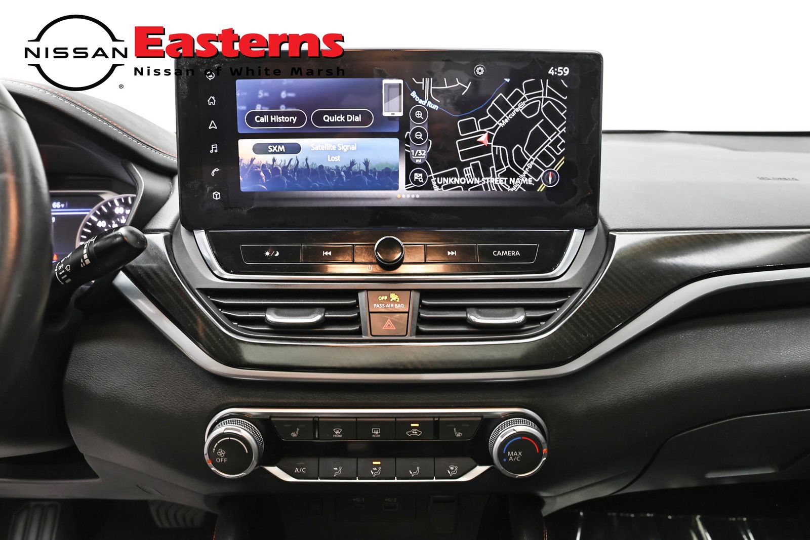 Used 2023 Nissan Altima 2.5 SR w/ SR Premium Package FWD image 12