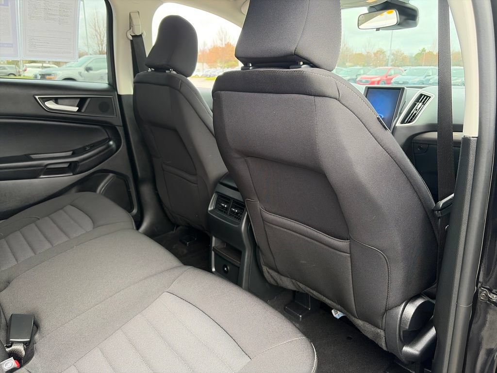 Used 2024 Ford Edge SE AWD/4WD image 30