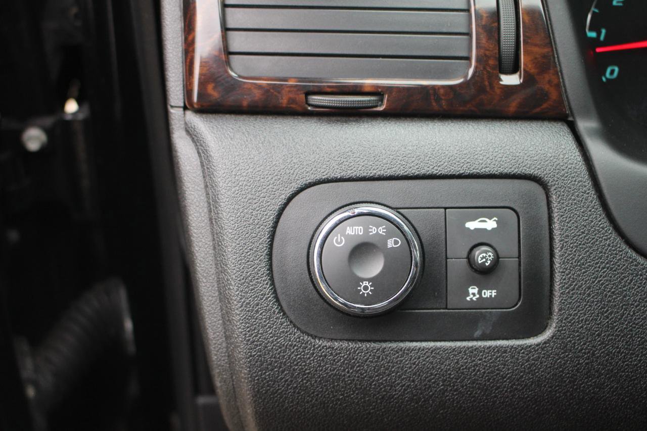 Used 2016 Chevrolet Impala LT image 18