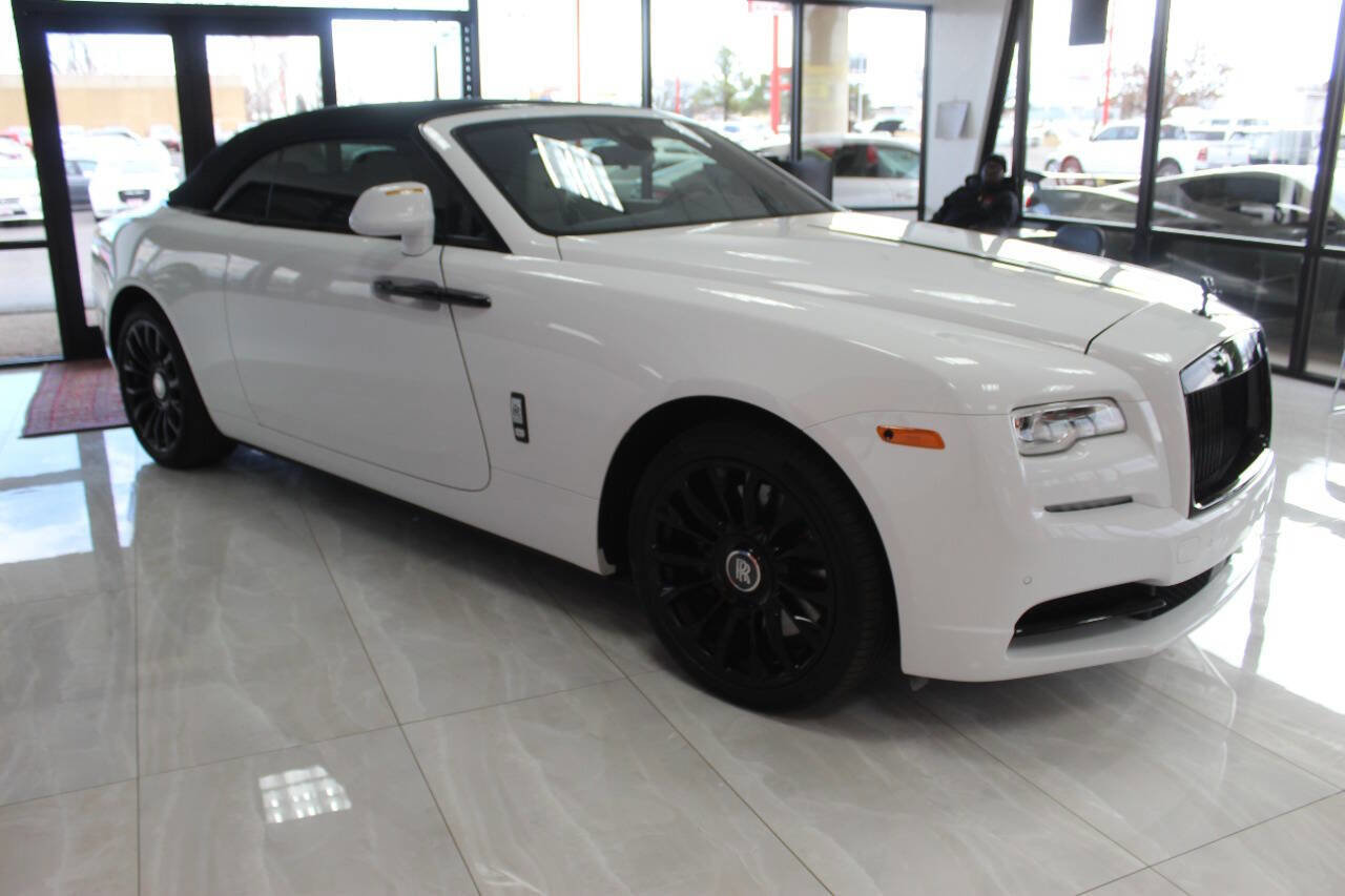 Used 2019 Rolls-Royce Dawn image 4