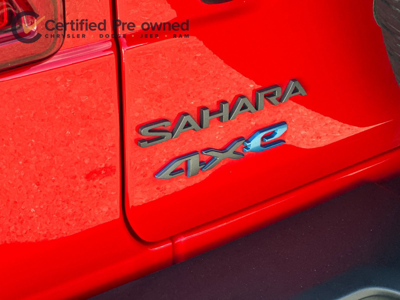Used 2025 Jeep Wrangler Unlimited Sahara AWD/4WD image 27